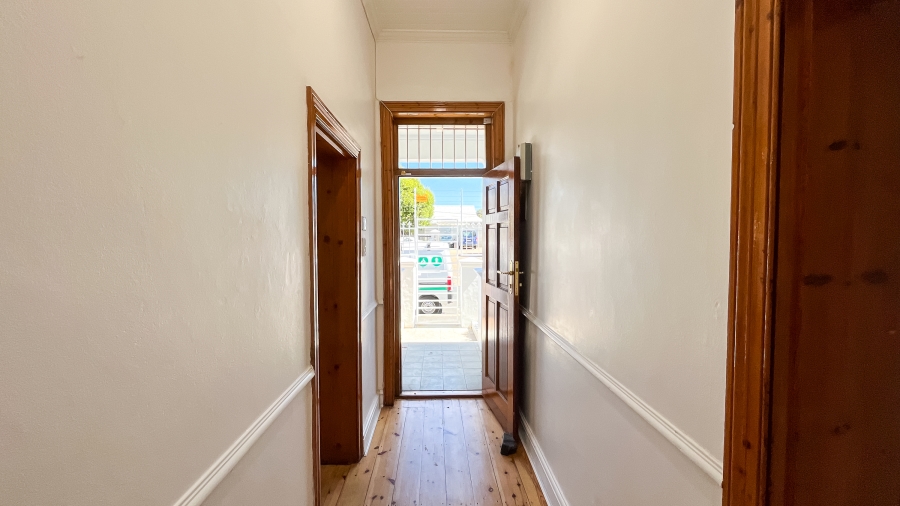 To Let 3 Bedroom Property for Rent in Wynberg Western Cape